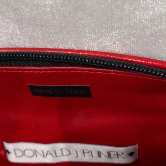 DONALD J PLINER SMALL CROSSBODY - Picture 2 of 3